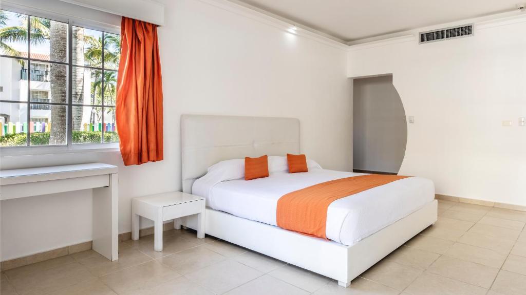 Be Live Experience Hamaca Garden Hotel Boca Chica Exterior photo
